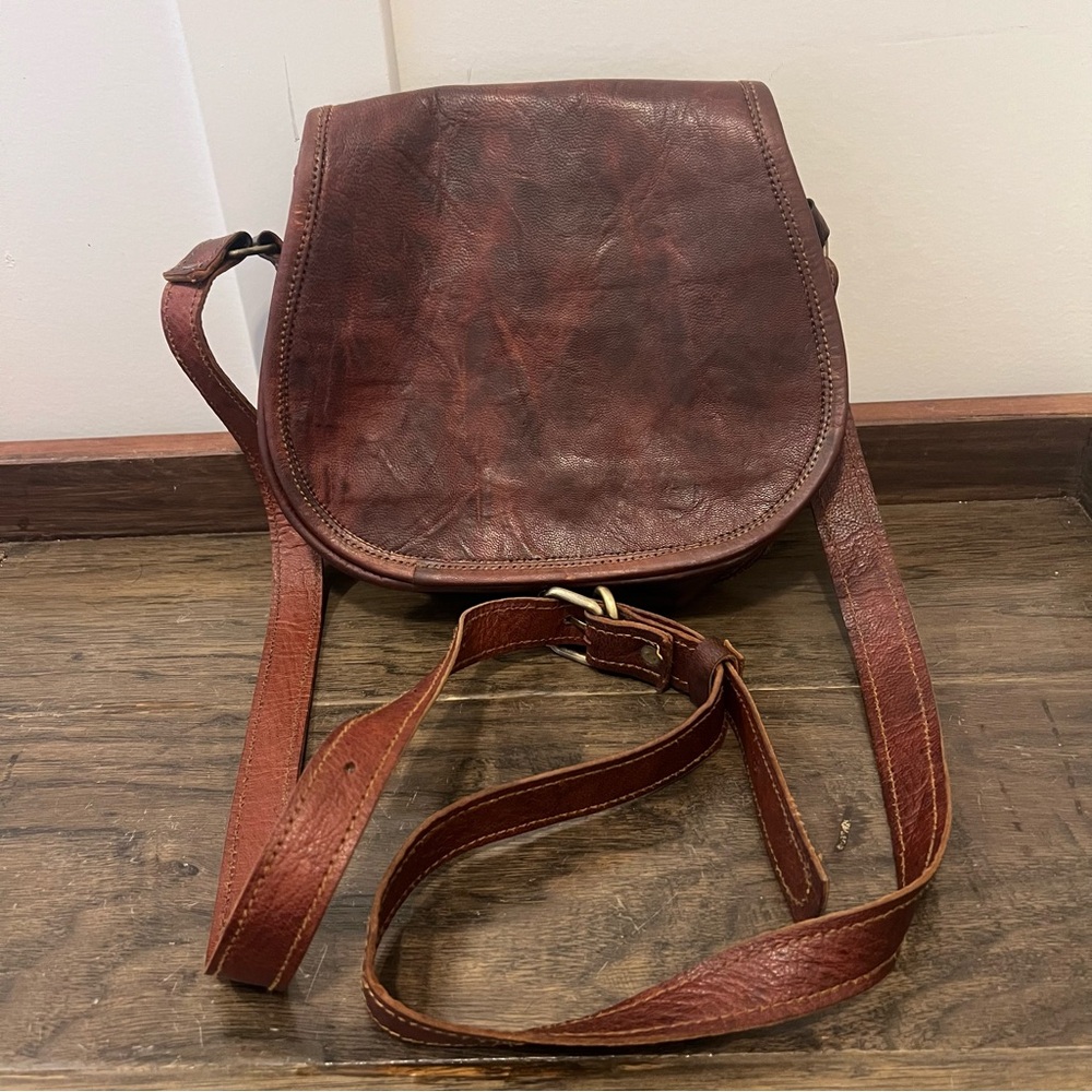 Dark Brown Handmade Saddle Style Handbag - Picture 3 of 10